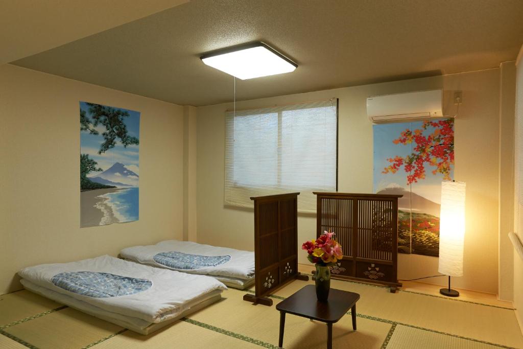 Hotel 3000 Jyuraku Official Site Hostels In Tokyo