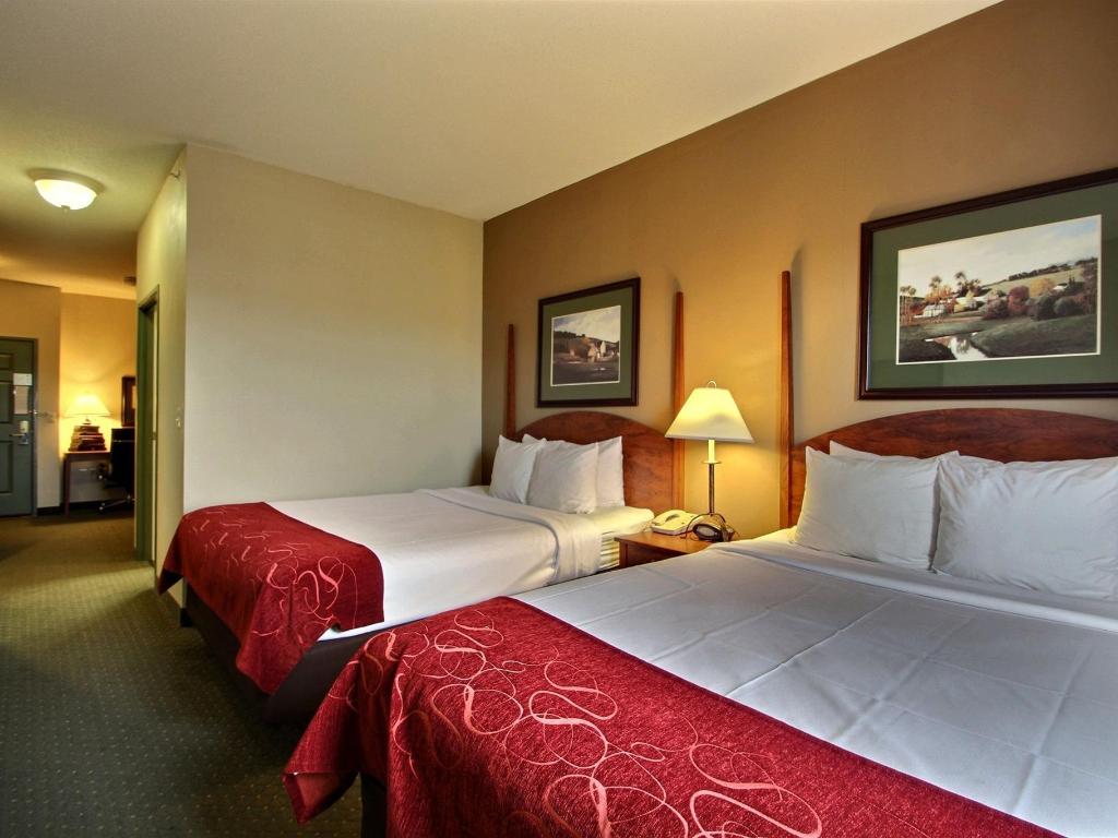 Comfort Suites Milwaukee Airport Official Site Hotels In Oak Creek