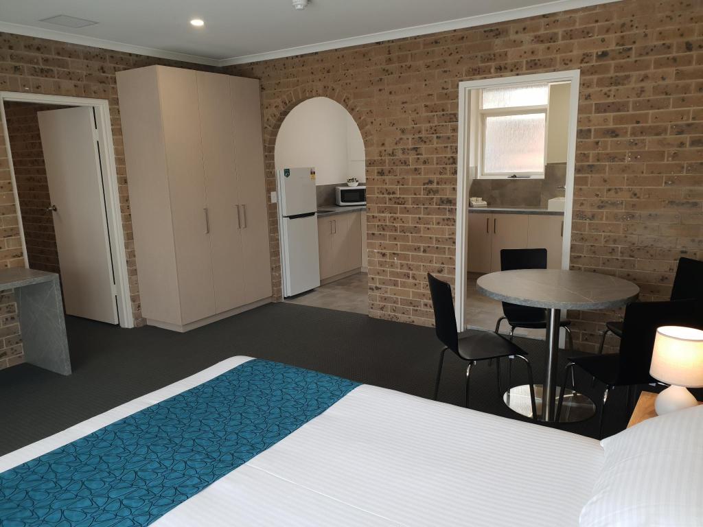 Comfort Inn Suites Manhattan Official Site Hotels In Adelaide