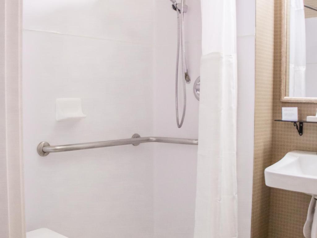 The Mediterranean Inn Official Site Inns In Seattle