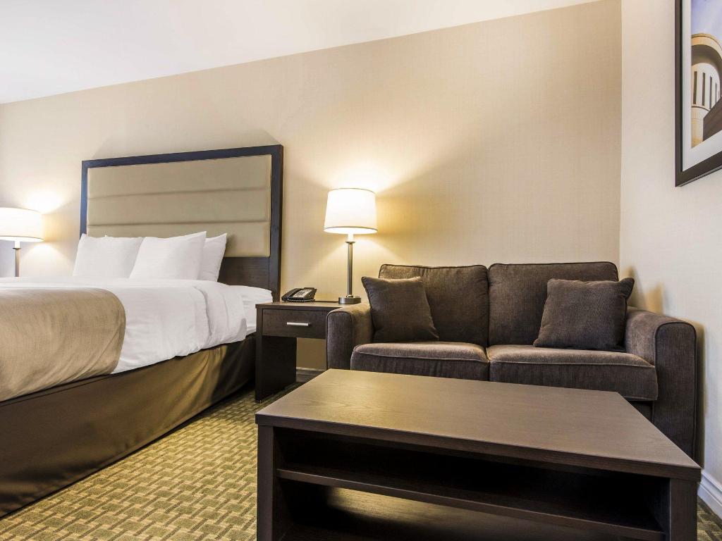 Quality Inn Airport West Official Site Hotels In Mississauga