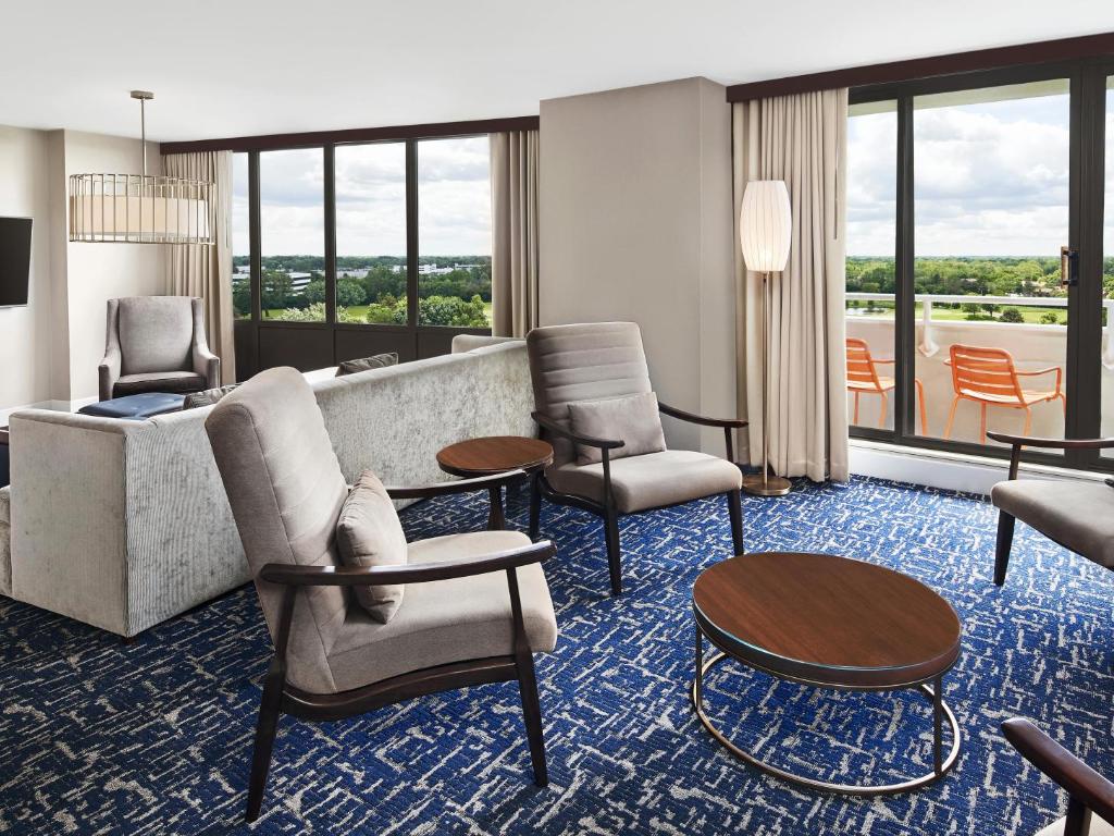 Hilton Chicago Oak Brook Hills Resort & Conference Center Official Site