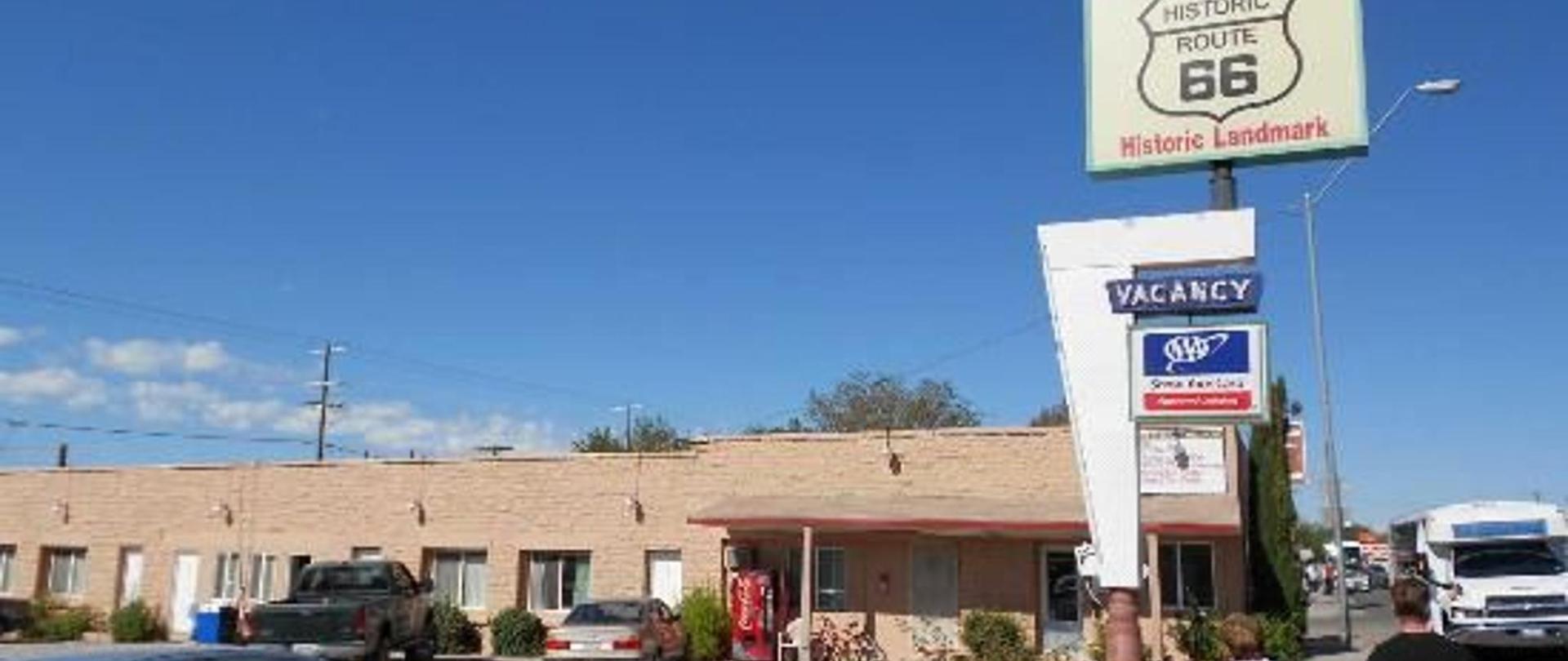 Deluxe Inn Official Site Motels in Seligman