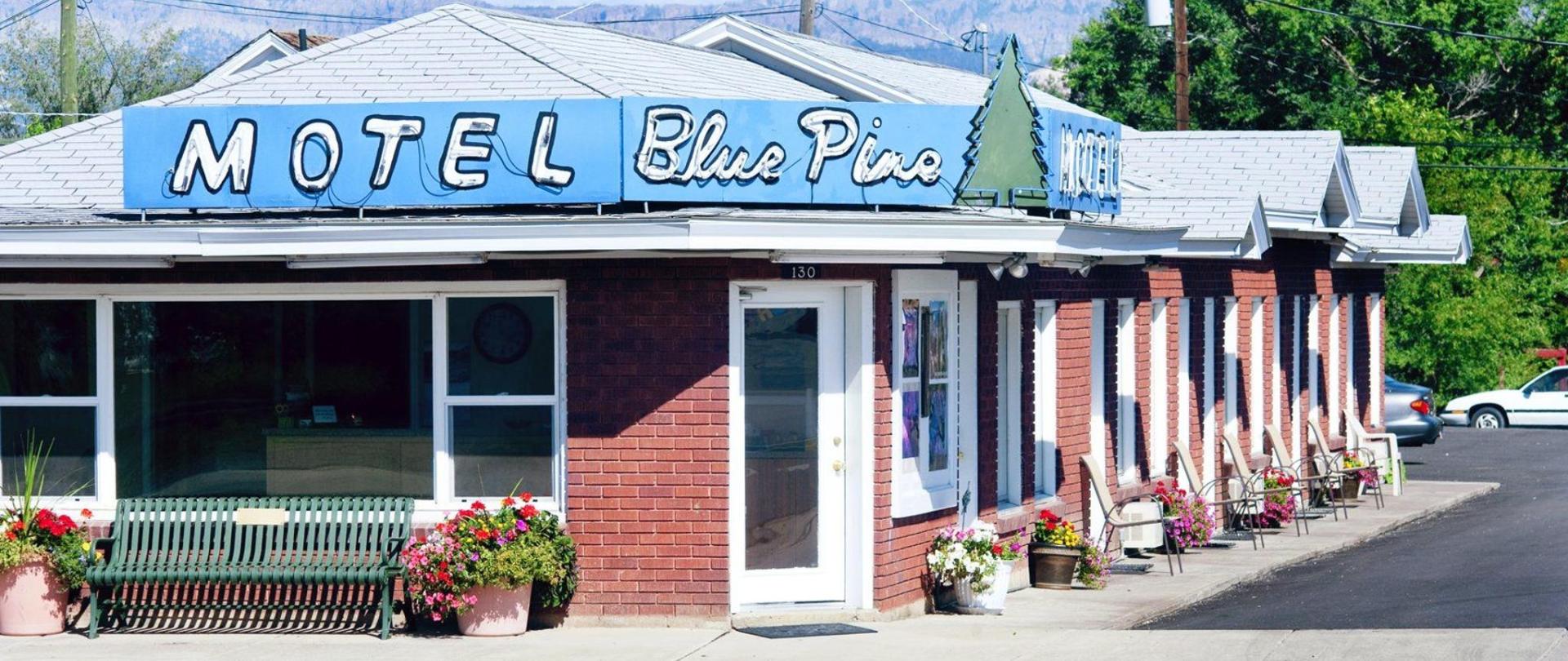 Blue Pine Motel