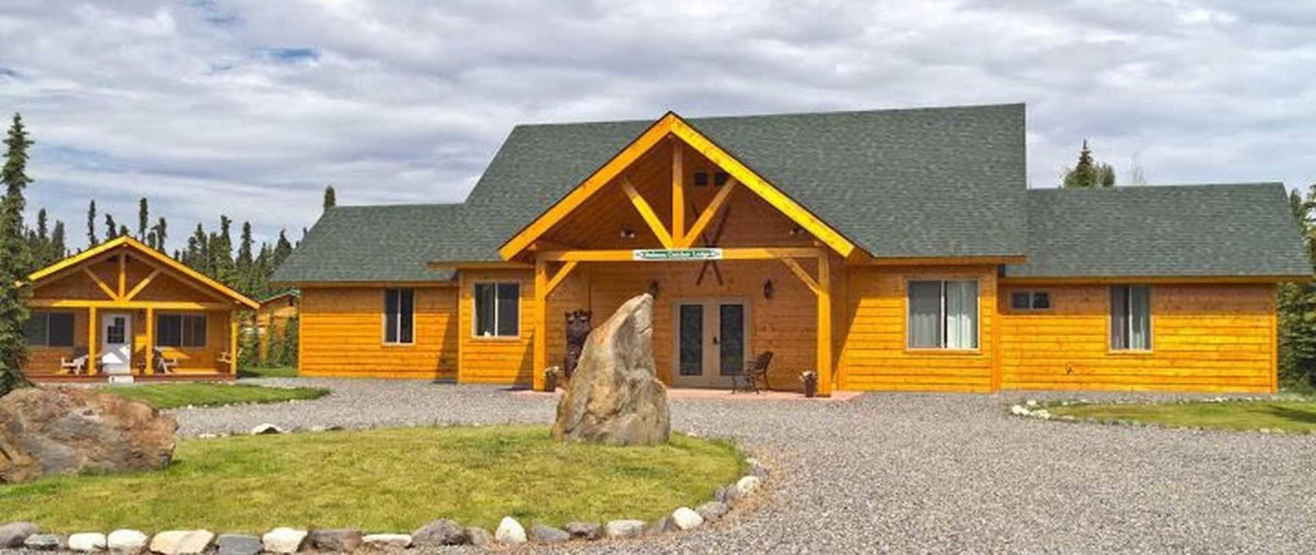 Alaska Fishing Lodges & Cabin RentalsSalmon Catcher Lodge l AK