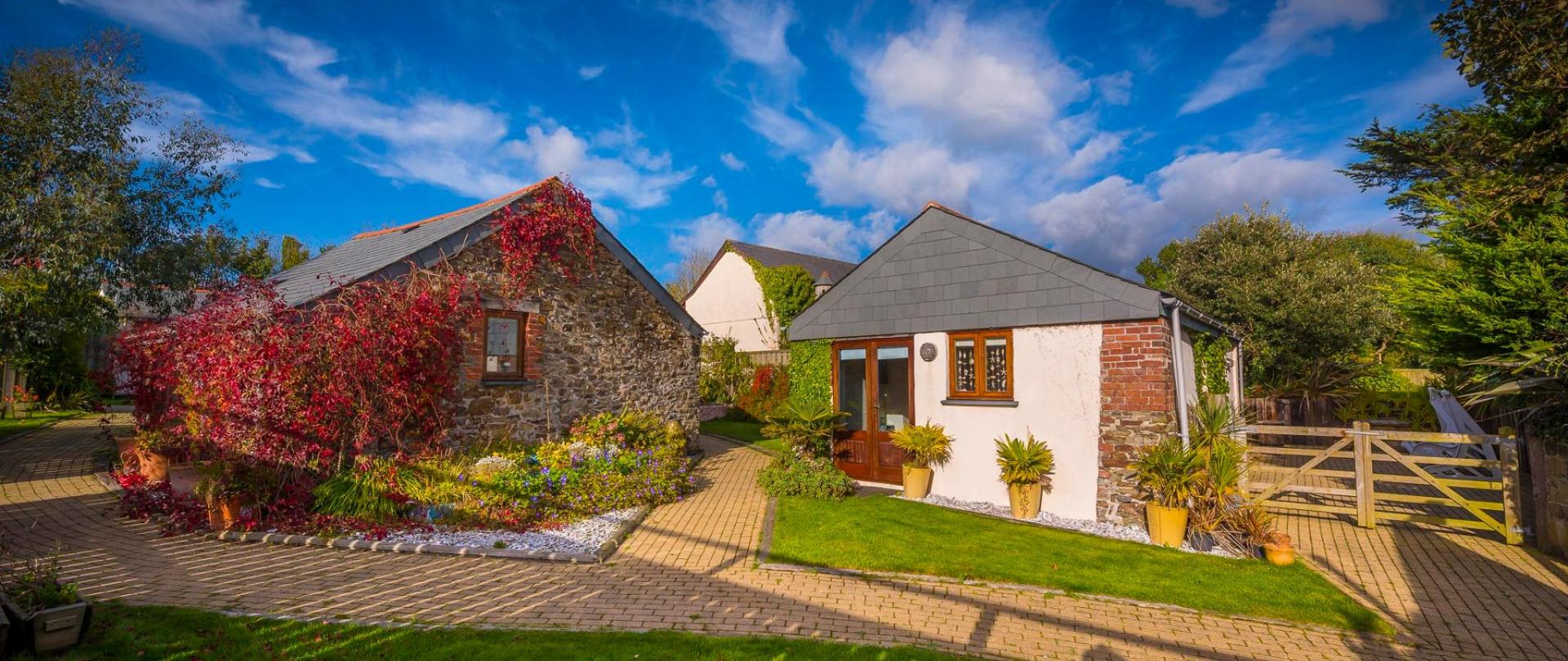 Cornish Cottages Near The Coast