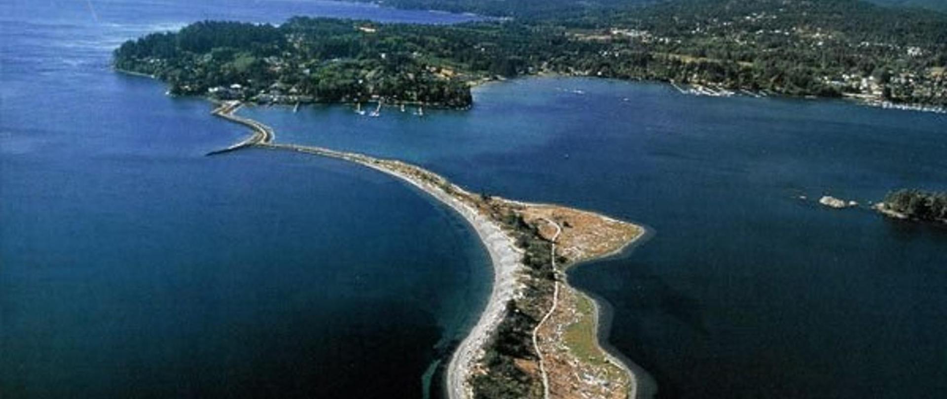 Salty Towers Ocean Front Cottages Sooke Canada