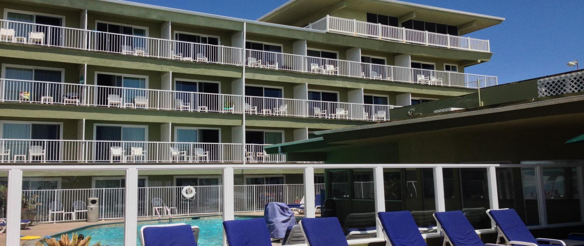 The Surfer Beach Hotel San Go Ca Poolside Jpg