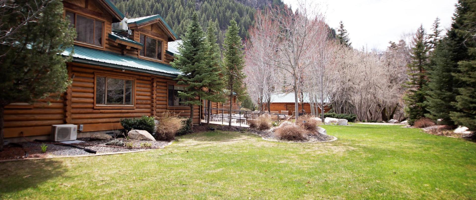 Alaskan Inn Romantic Getaways in Ogden, Utah.