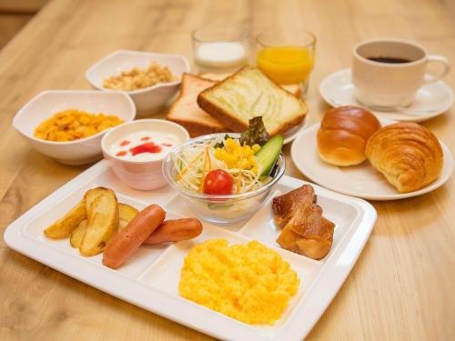 Breakfast