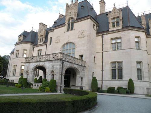 Guide to Newport, RI