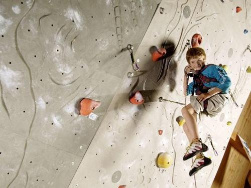 palestra-di-arrampicata-indoor-1.jpg
