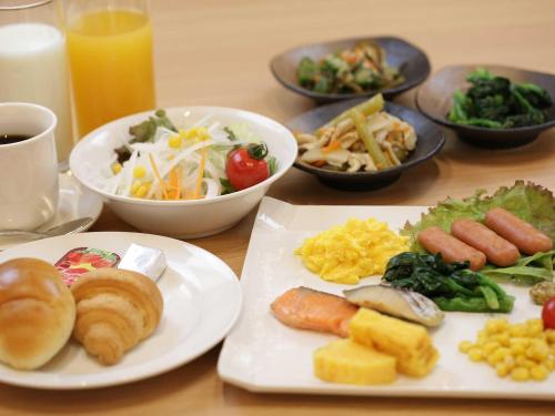 Breakfast