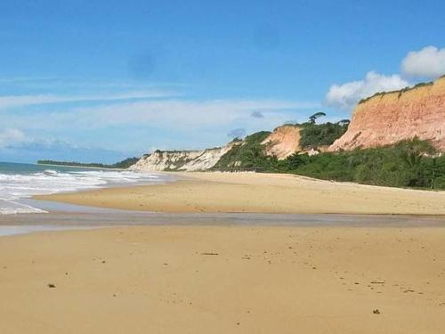 005-arraial-praia-de-taipe.jpg