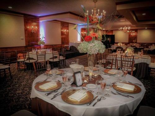 Carol and Peter - A Century House Wedding