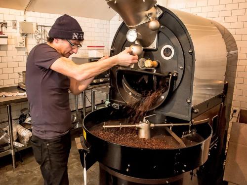 SIX DEPOT ROASTERY & CAFÉ