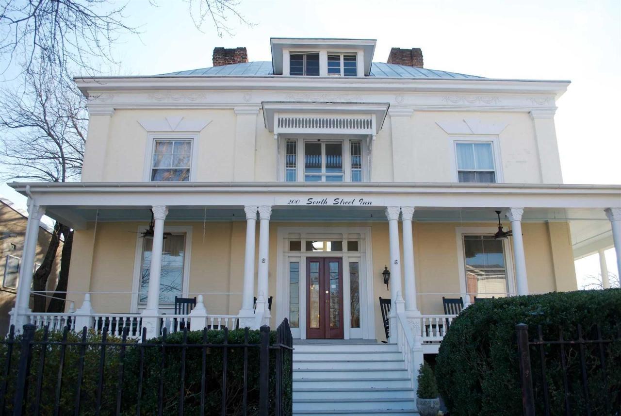 Photos 200 South Street Inn Charlottesville United States of America